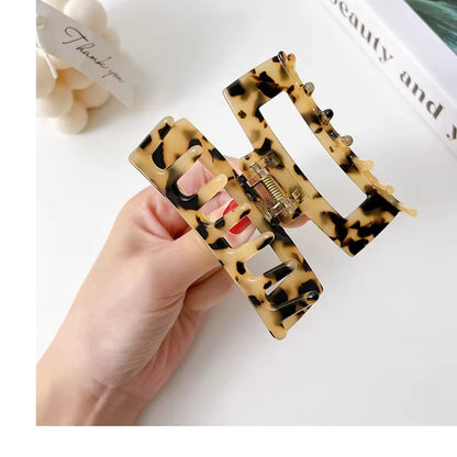Claw Hair Clip